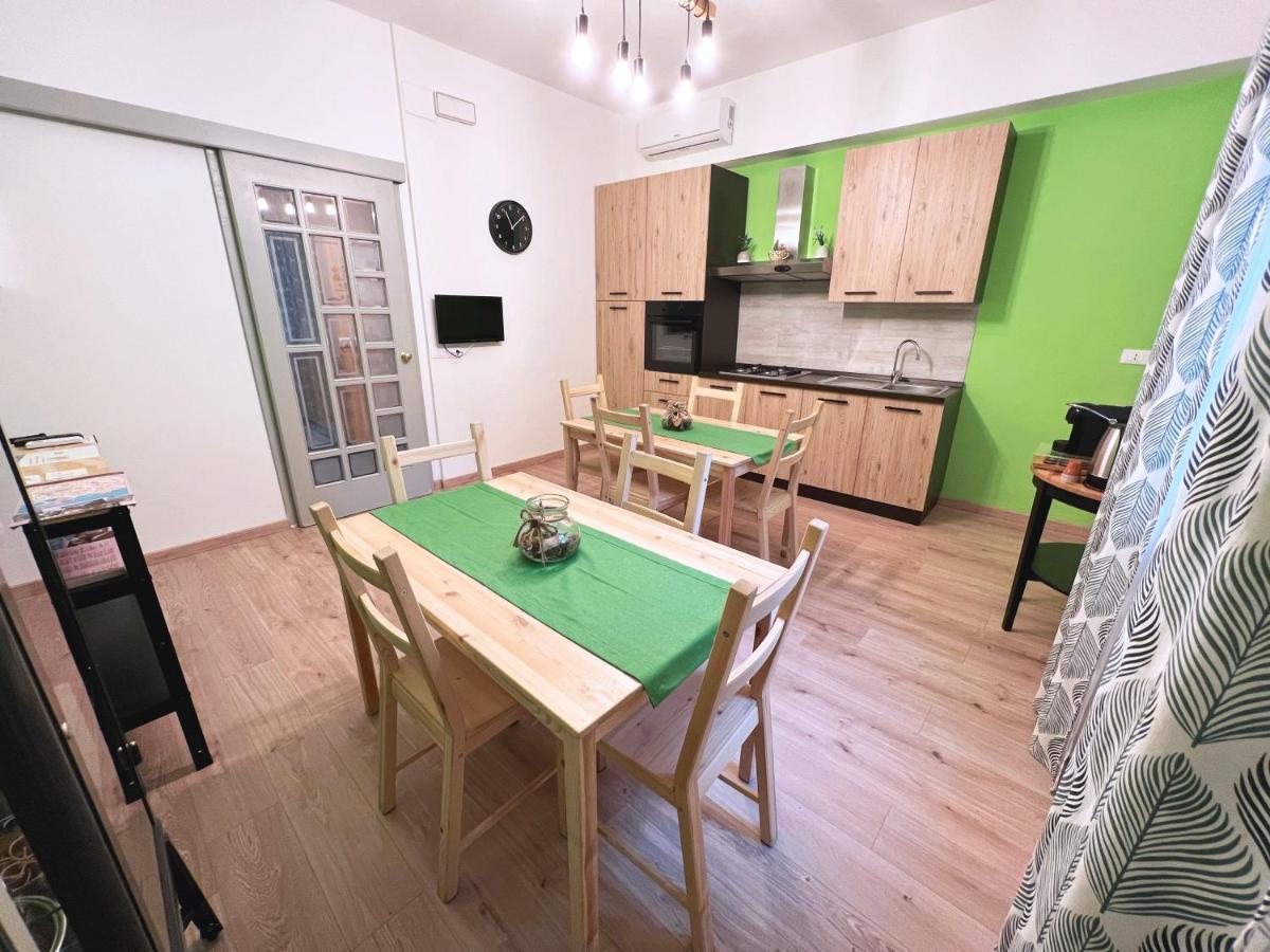 Butterfly B&B Livorno Bagian luar foto