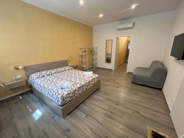 Butterfly B&B Livorno Bagian luar foto